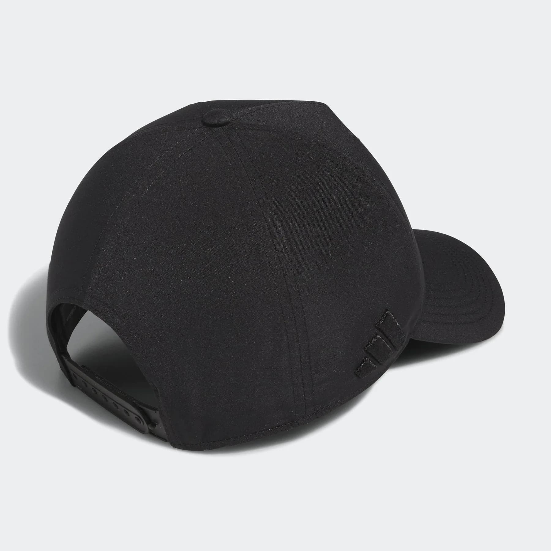 Golf Performance Crested Cap